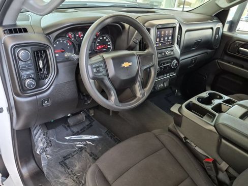 Used 2025 Chevrolet Silverado 2500 Custom AWD/4WD image 12