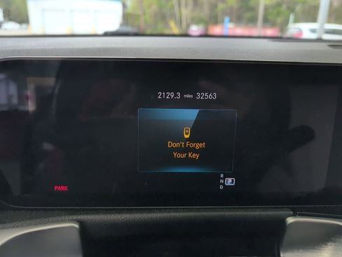 Used 2023 Mercedes-Benz GLB 250 image 11