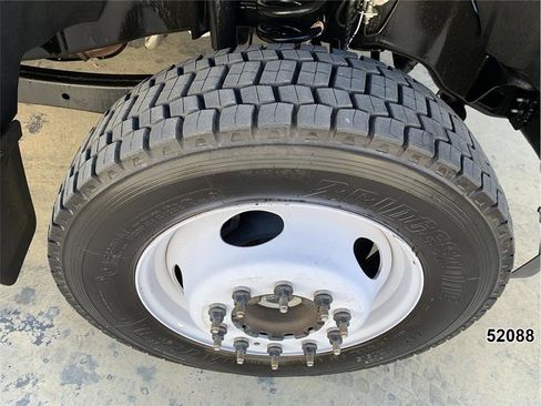 Used 2022 Ford F550 4x4 Regular Cab Super Duty image 21