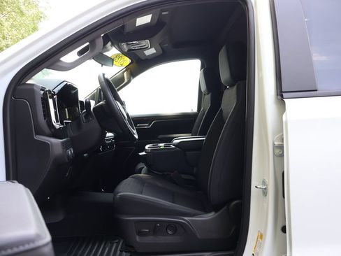 Used 2023 Chevrolet Silverado 1500 LT AWD/4WD image 32