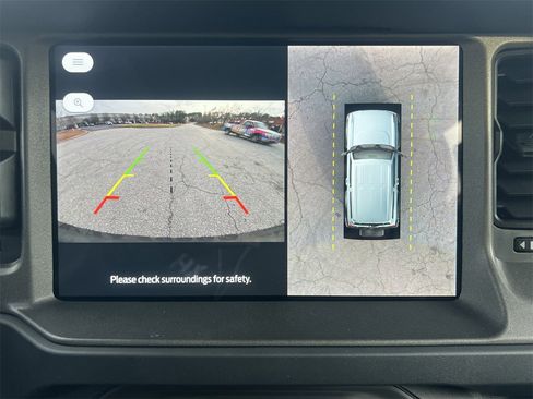 New 2025 Ford Bronco Badlands image 3