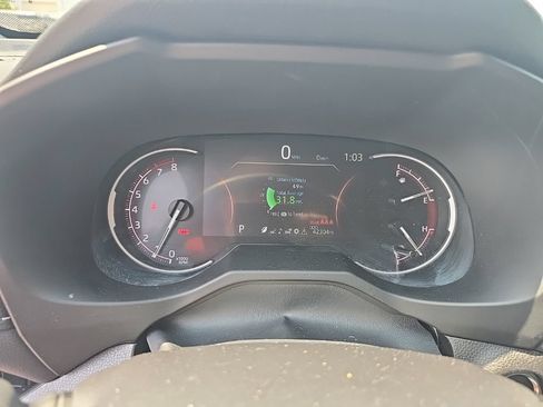 Used 2025 Toyota RAV4 XLE AWD/4WD image 15