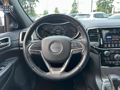 Used 2020 Jeep Grand Cherokee Altitude AWD/4WD image 13