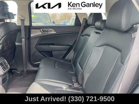 Certified 2024 Kia Sportage EX image 10