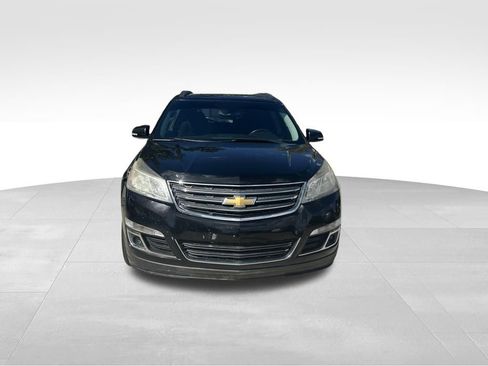 Used 2017 Chevrolet Traverse LT w/ Style and Technology Package image 8