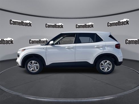New 2026 Hyundai Venue SE image 4