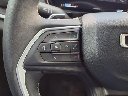 Used 2023 Jeep Grand Cherokee L Laredo RWD image 23