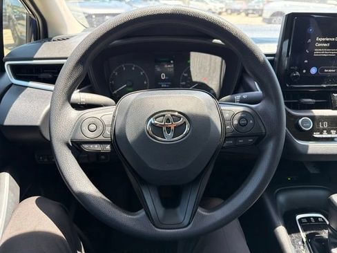 Used 2025 Toyota Corolla LE w/ LE Premium Package FWD image 12