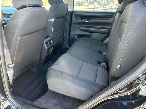 Certified 2025 Honda CR-V EX image 9