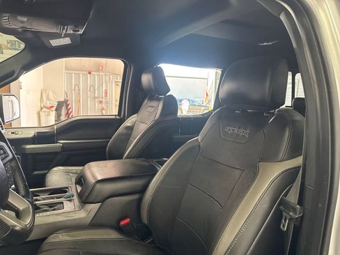 Used 2017 Ford F150 Raptor w/ Equipment Group 802A Luxury AWD/4WD image 11