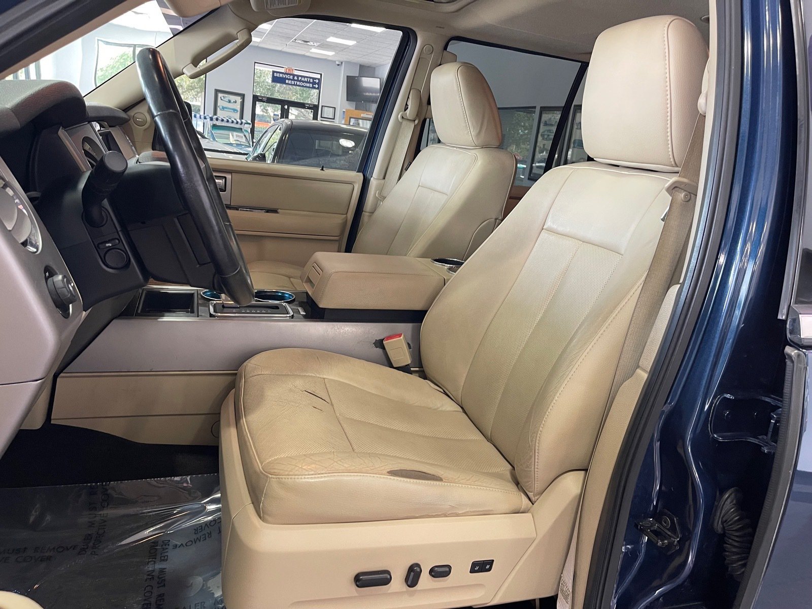 Used 2017 Ford Expedition Limited w/ Equipment Group 301A RWD image 27