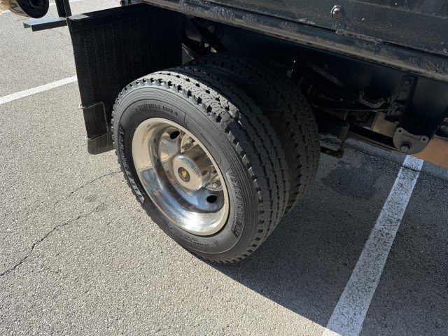 Used 2018 Ford F550 4x4 Regular Cab Super Duty image 13