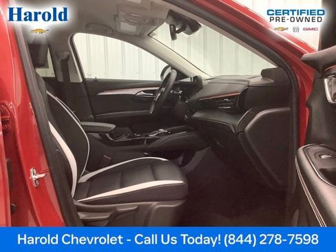 Certified 2025 Buick Envision Sport Touring image 11