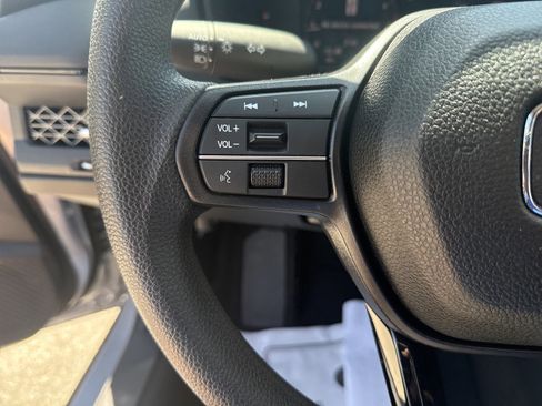 Used 2025 Honda Accord SE image 17