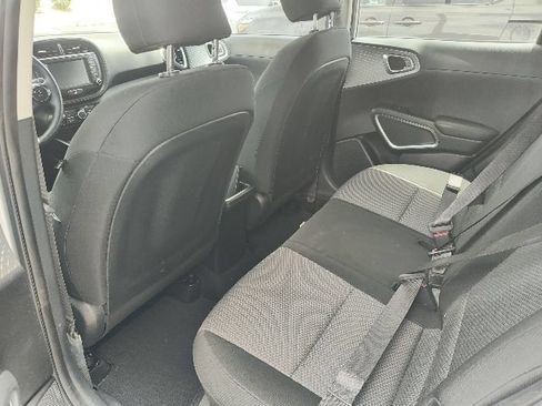 Used 2020 Kia Soul LX FWD image 12