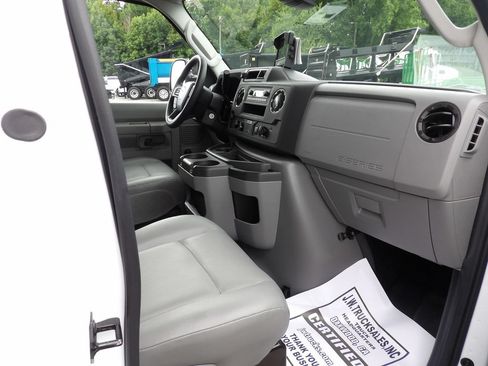 Used 2024 Ford E-350 and Econoline 350 Super Duty w/ Driver's Safety Package RWD image 29