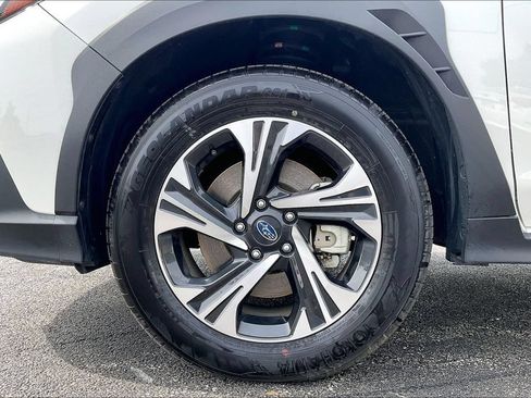 Used 2025 Subaru Crosstrek 2.5i Premium AWD/4WD image 10