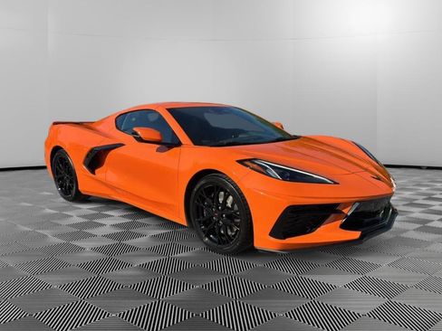Used 2024 Chevrolet Corvette Stingray Preferred Cpe w/ Z51 Performance Package RWD image 4