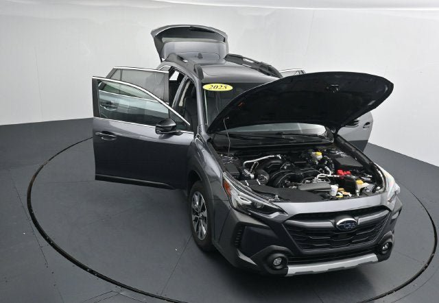 Used 2025 Subaru Outback Limited AWD/4WD image 47