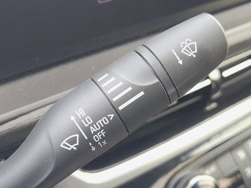 Used 2024 Buick Envista Sport Touring w/ Convenience I Package image 36