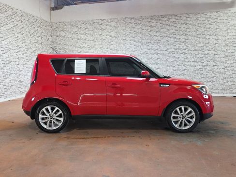 Used 2019 Kia Soul + w/ Audio Package image 6