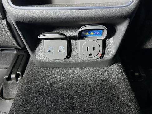 New 2026 Genesis GV70 3.5T Sport Advanced AWD/4WD image 28