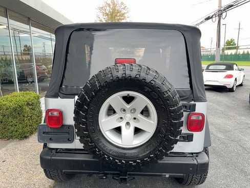 Used 2005 Jeep Wrangler Rubicon AWD/4WD image 20