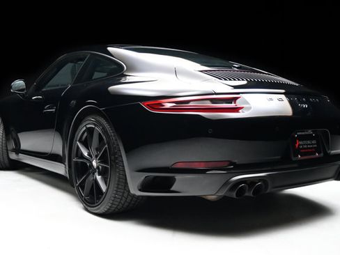 Used 2019 Porsche 911 Carrera RWD image 25