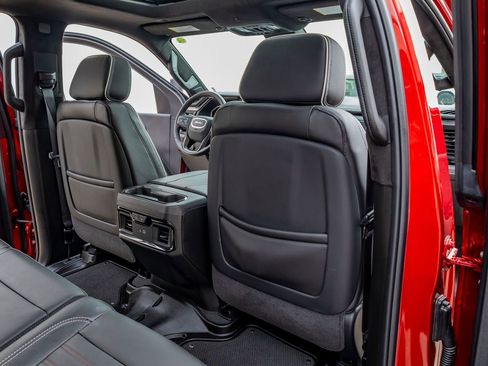 Used 2025 GMC Sierra 2500 AT4X image 31