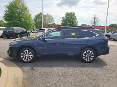 Used 2024 Subaru Outback Limited AWD/4WD image 6