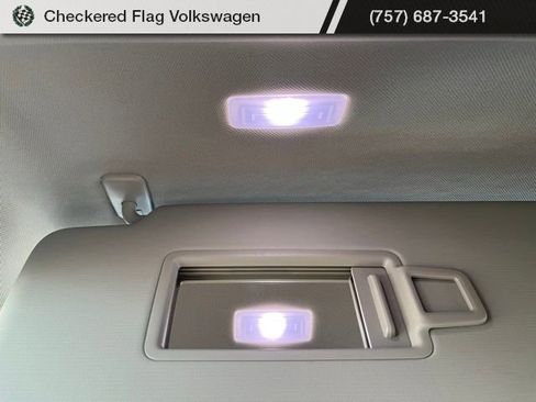 New 2026 Volkswagen Atlas SE image 45