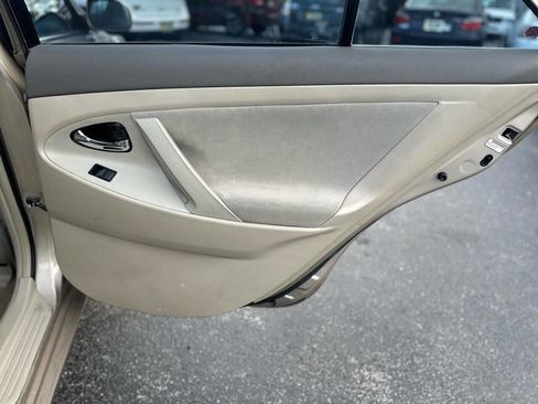 Used 2008 Toyota Camry image 16