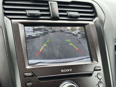 Used 2020 Ford Fusion Titanium FWD image 28