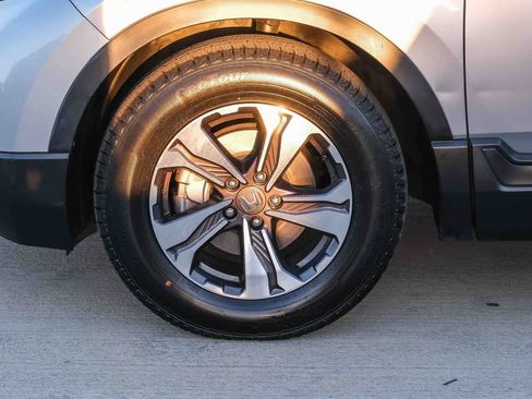 Used 2018 Honda CR-V LX image 10