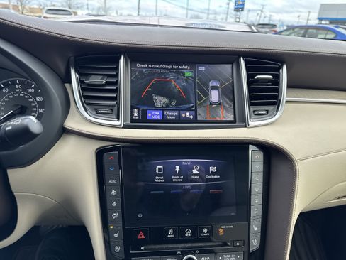 Used 2019 INFINITI QX50 Essential w/ Sensory Package image 15