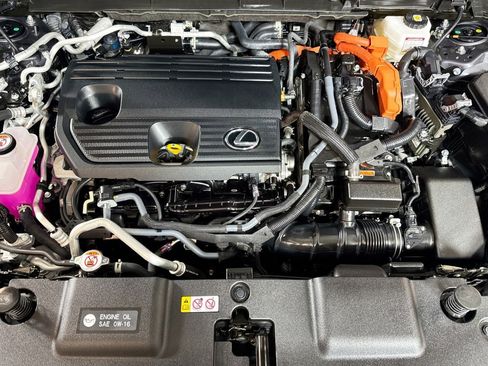 Used 2024 Lexus NX 450h+ F Sport image 29