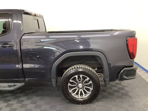 Used 2023 GMC Sierra 1500 AT4 w/ Technology Package AWD/4WD image 4