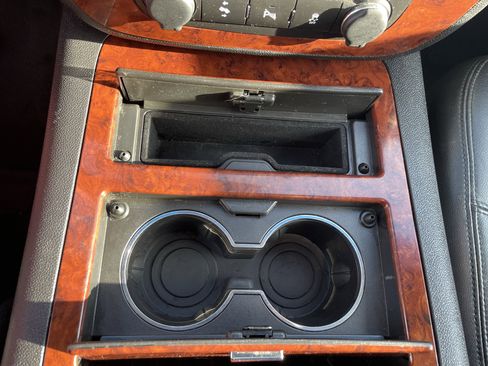 Used 2014 Chevrolet Tahoe LTZ image 23