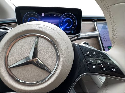 Used 2023 Mercedes-Benz EQS 450+ Sedan image 38