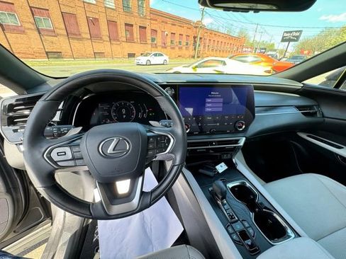 Used 2024 Lexus RX 350 Premium w/ Cold Area Package AWD/4WD image 18