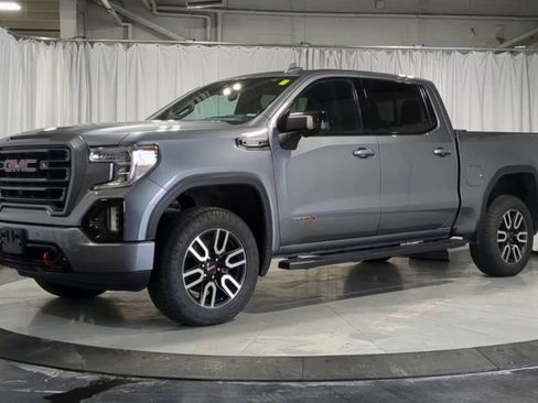 Used 2020 GMC Sierra 1500 AT4 w/ AT4 Premium Package AWD/4WD image 5