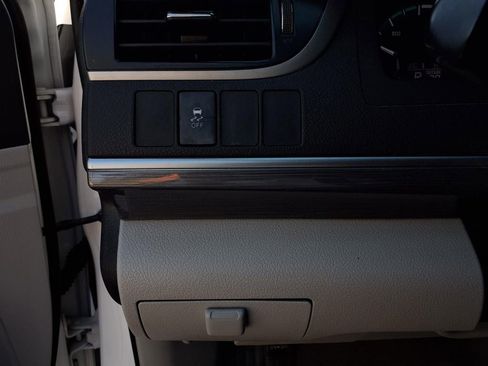 Used 2013 Toyota Camry LE image 13