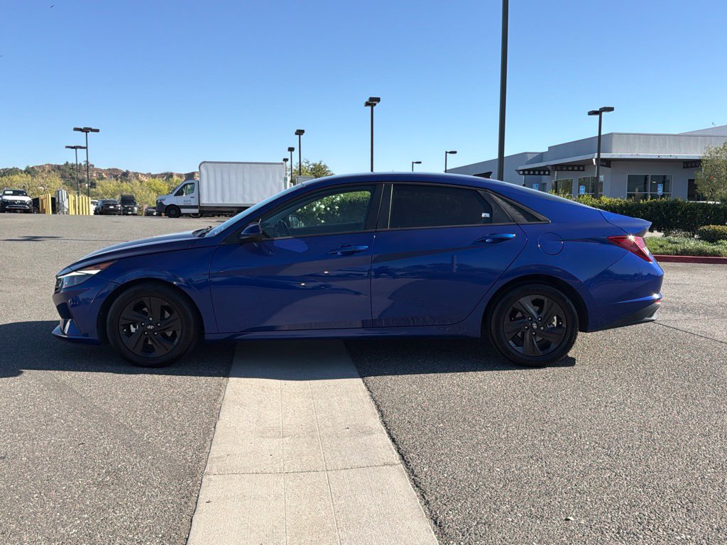Used 2021 Hyundai Elantra SEL w/ Convenience Package FWD image 12