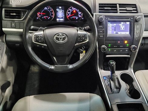 Used 2017 Toyota Camry SE FWD image 22