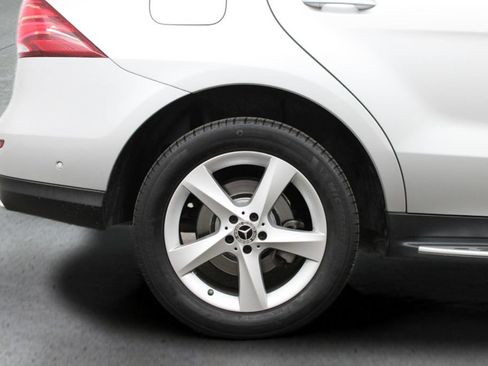 Used 2019 Mercedes-Benz GLE 400 4MATIC image 12
