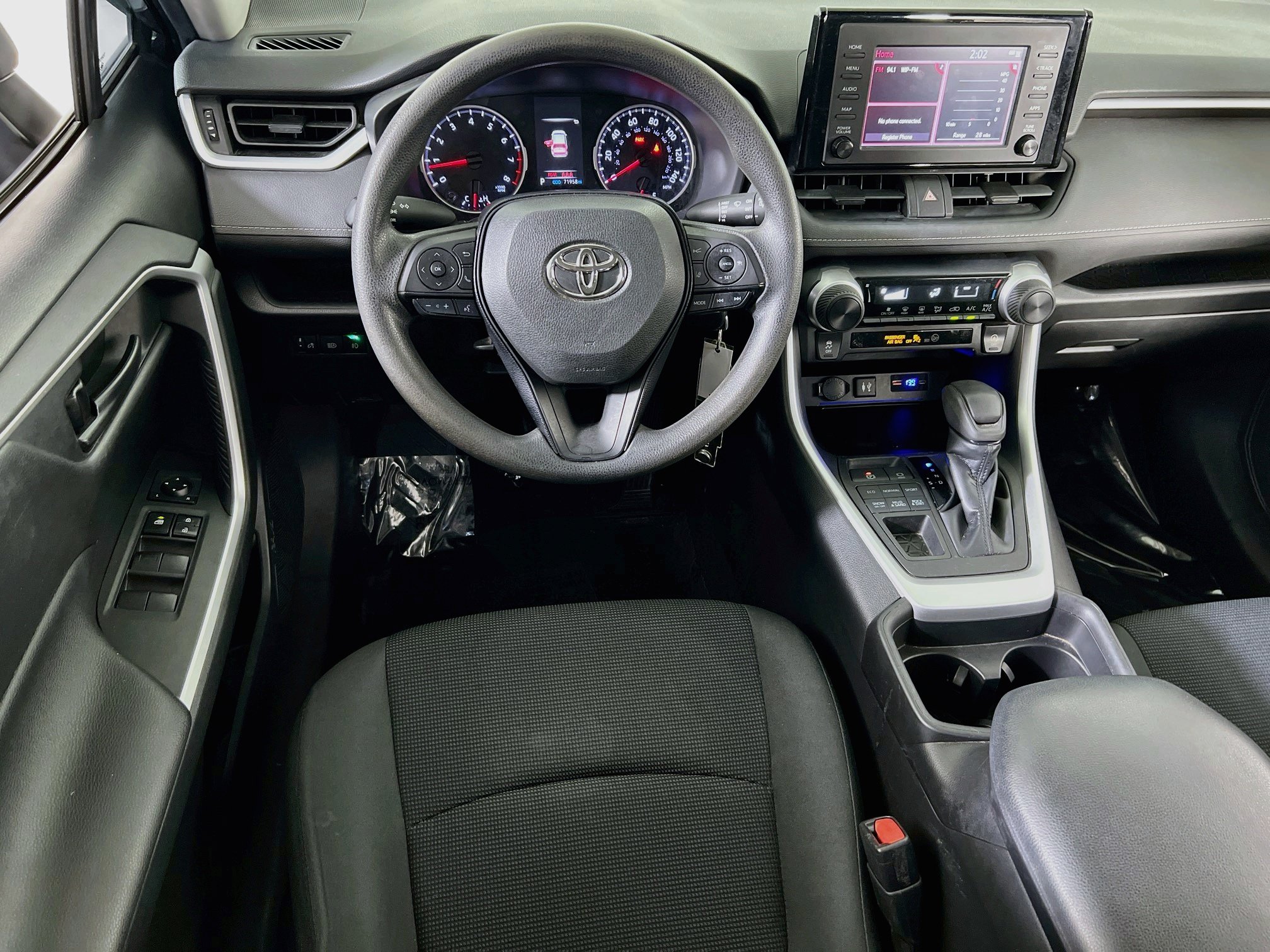 Used 2019 Toyota RAV4 LE w/ All Weather Liner Package AWD/4WD image 20