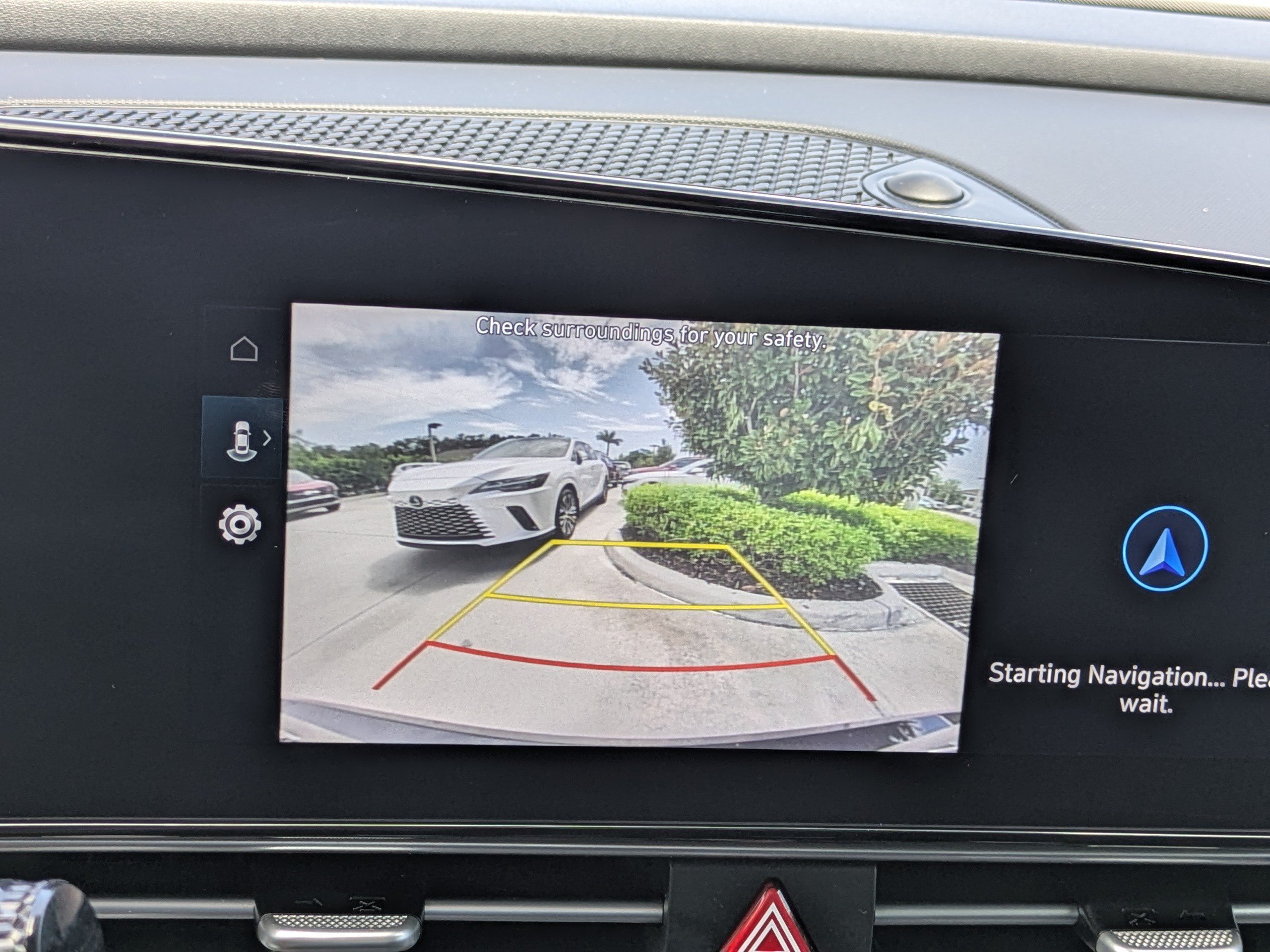 Certified 2025 Hyundai Elantra SEL FWD image 19