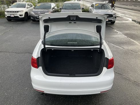 Used 2014 Volkswagen Jetta SE FWD image 11
