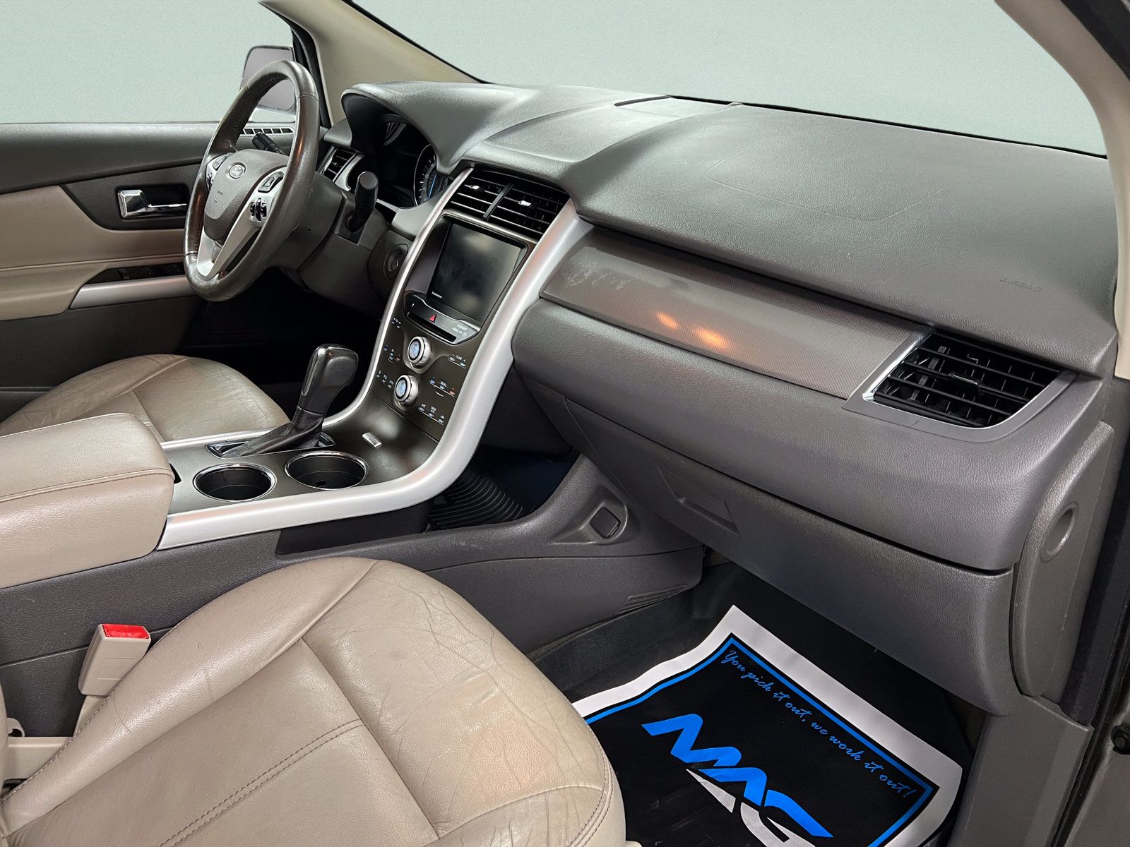 Used 2014 Ford Edge SEL w/ Equipment Group 205A AWD/4WD image 39