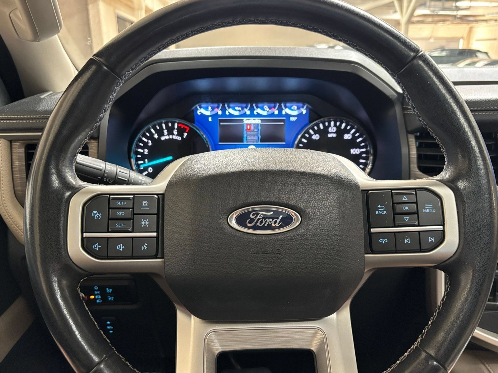 Used 2024 Ford Expedition Limited RWD image 30